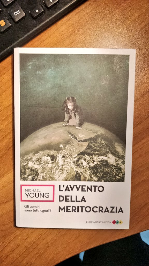 FiorAndre's tweet photo. Dato che l'argomento è tornato di estrema attualità suggerisco una lettura appassionata per capire il senso per cui merito vicino a scuola non è proprio di ottimo auspicio #mertio #scuola https://t.co/2RTOdrNExr