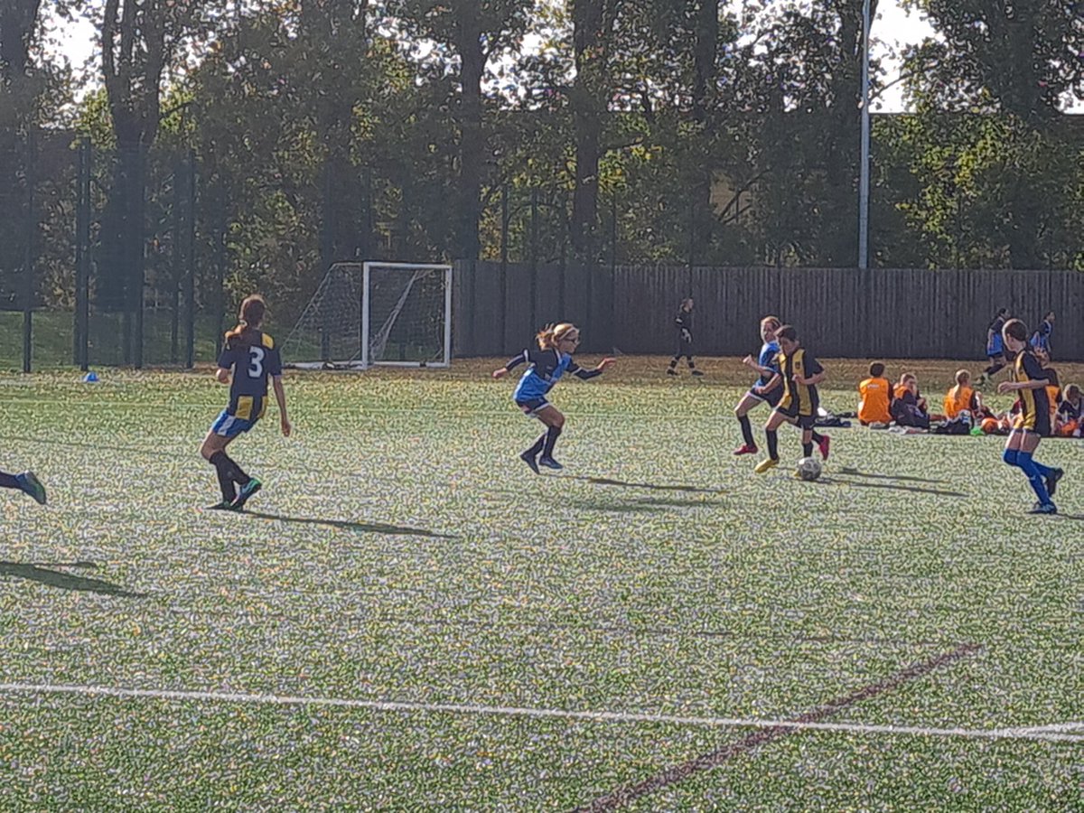 OUFCcommunity's tweet photo. October Half Term
Dev Centre Girls fixtures ✅️

Good start to half term as we had an enjoyable day in the sun with great football on display with all our Girls U10's, U12's, U14's &amp; U16's in action. We thank @WW_SET for bringing their squads over to @TheOxfordAcad https://t.co/UHicN74aOV