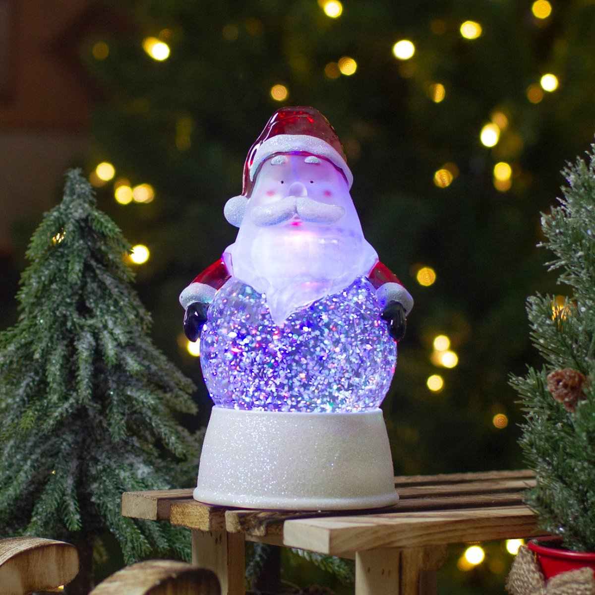 ChristmasCenter's tweet photo. Big Santas small Santas, lighted Santas, and more. Just how many Santas are too many Santas? Asking for a friend. #christmascollectibles #santaclaus https://t.co/5mWHTmtrdF https://t.co/ODcxHIKb3K