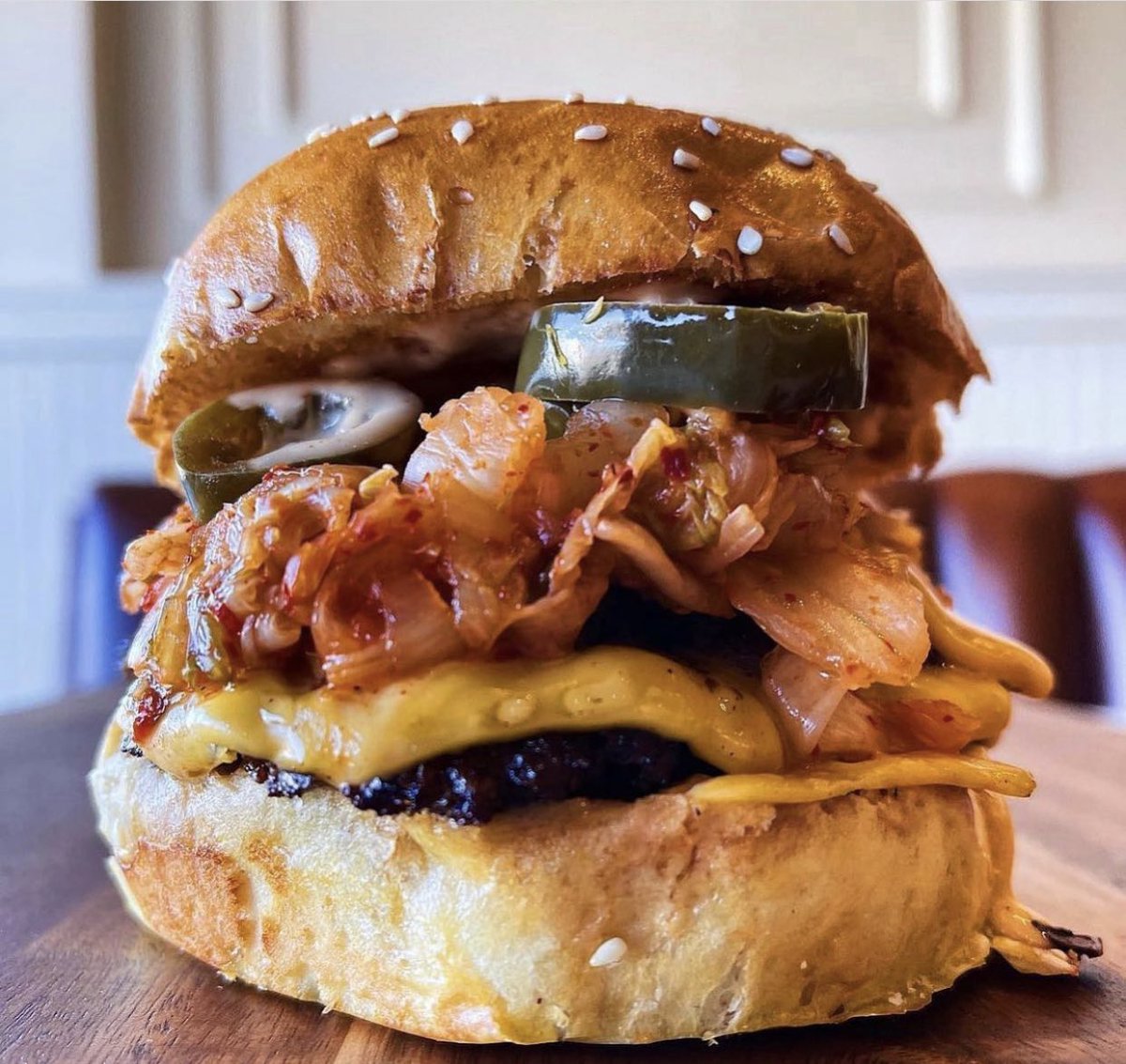 Winter’s coming. Remember the best burger in the city is just a few clicks away. 
Fast and easy delivery available now on your favorite apps!
#GeeBurgerNow