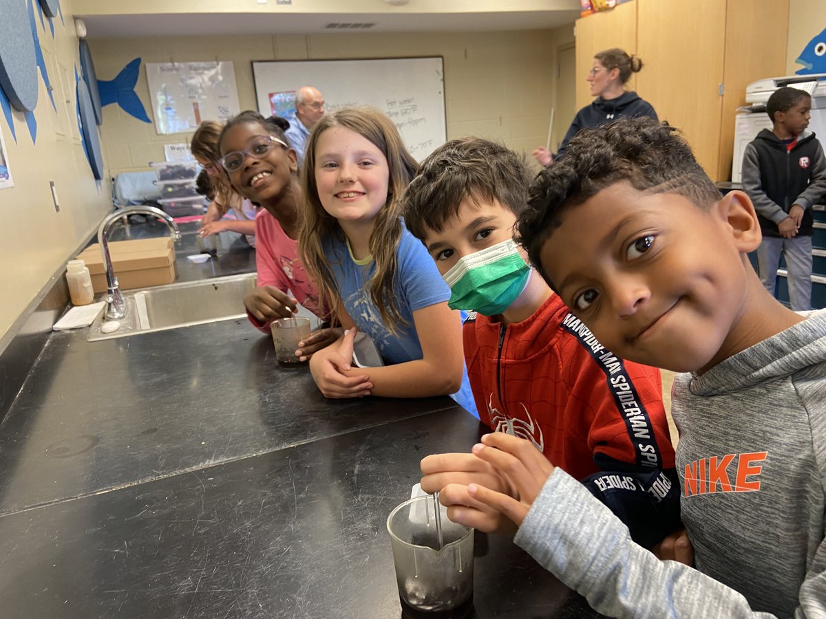 ColumbiaAcadMD's tweet photo. Our 3rd &amp; 4th graders visited #MasonvilleCove. Using observation &amp; critical thinking skills, they learned about water quality &amp; how humans impact the health of the #ChesapeakeBay &amp; plants &amp; animals that inhabit it. 
#wildliferefuge #environment #fieldtrip #k12 #prek #education https://t.co/Hdr2HmtwC3