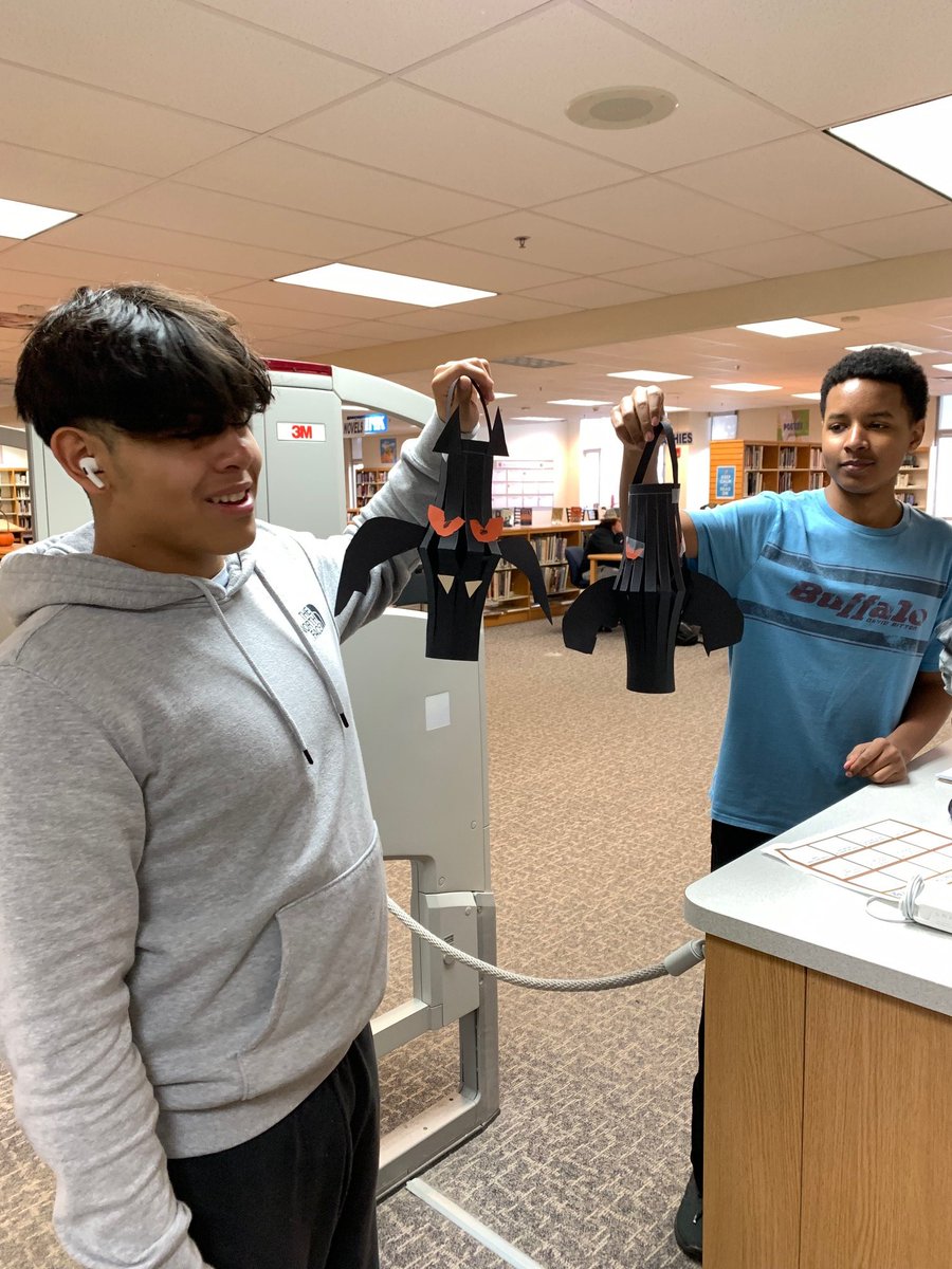 BrookfieldHSLLC's tweet photo. This week in the LLC: stop by and create something for Halloween. Chase &amp; Pablo made bat lanterns....spoooooky! 😎🦇 #highschoollibrary #makerspace #spookyseason https://t.co/GzwMDdqMv7