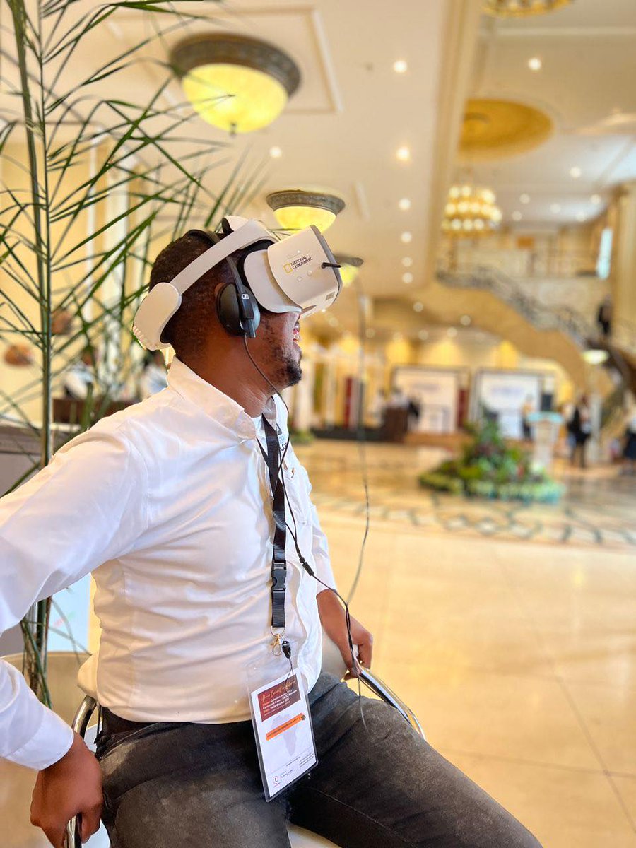 𝟱𝘁𝗵 <a href="/ATL_Forum/">Africa Tourism Leadership Forum</a>  &amp; 𝐀𝐖𝐀𝐑𝐃𝐒 𝟮𝟬𝟮𝟮
The tourism sector in Africa remains under resourced in travel tech, innovation and digitization.@Natgeo and @TlhalefangCharles  brought Virtual Reality of Okavango Delta excursion. The experience was amazing. 
#ATLF2022 #ATLFAwards2022