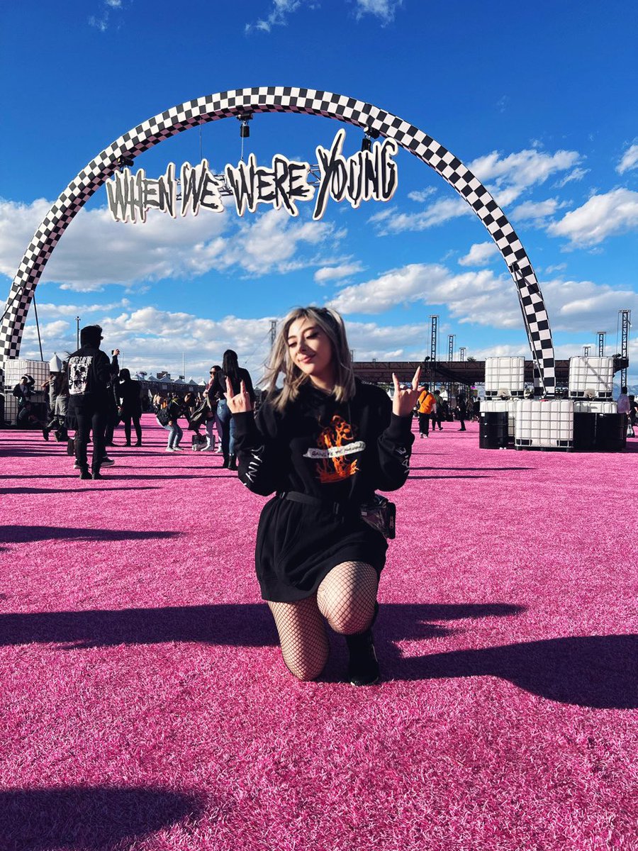 BootyHimee's tweet photo. Nostalgia https://t.co/wUYaSwSKVa