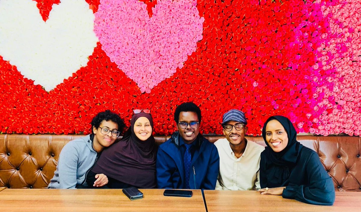 QuraishiMohamed's tweet photo. Heedhee Sahraay heedh...
Rashiid Junior, Zahra Rashiid-gadhweyne, Cumar-seerbiya, Guudcadde, Huda Cali Banfas.
@SomaliWeekFest https://t.co/T3fS0Wb7Jr