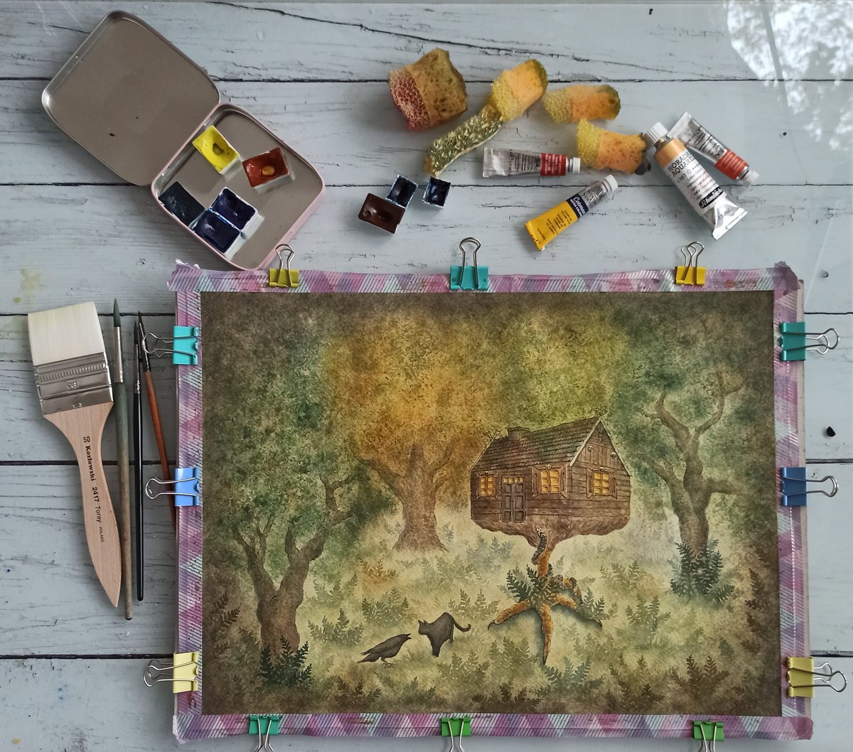 I introduce you to a Baba Yaga's hut. Mind you, Baba Yaga is not a witch, she is said to be a Slavic goddess downgraded over time to an old lady living in the woods, eating people up. This is my Slavic contribution to the Halloween season 👻🎃🕸️ #Halloween #Watercolourpainting
