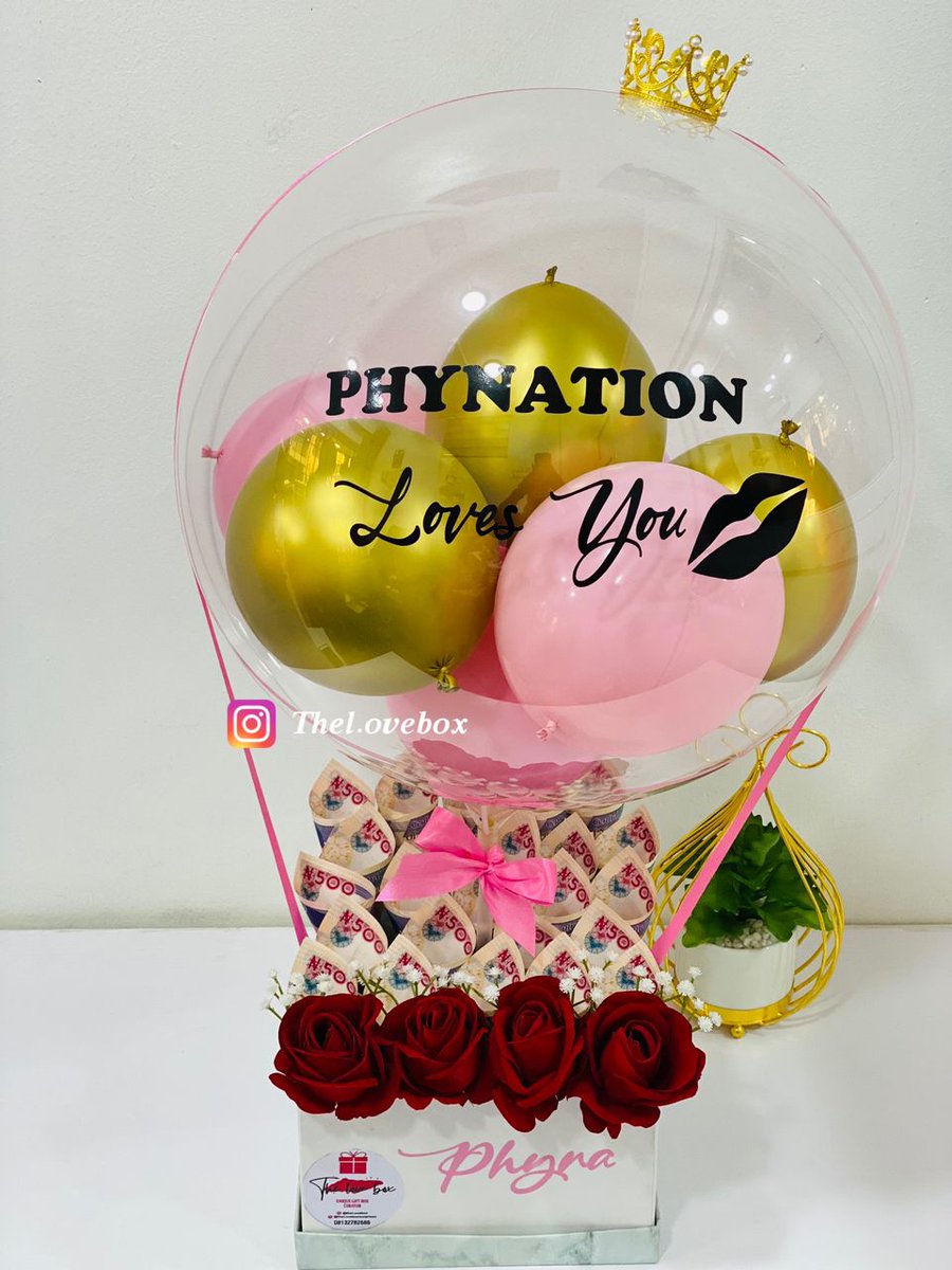 phynation_'s tweet photo. All them Phynation's Tho Arghhhhh🎙️❤️
Odogwu Phynation indeed 
You guys always turn up 
Phyna is blessed ❤️🎙️

Iphone 14 Pro maxxxxxxxxx 
Money Bouquets 
The letter to phyna🙏😭❤️❤️

PHYNA THE INFLUENCER
PHYNA MEANS BUSINESS 
#Phyna𓃵 https://t.co/E58ue96yiI