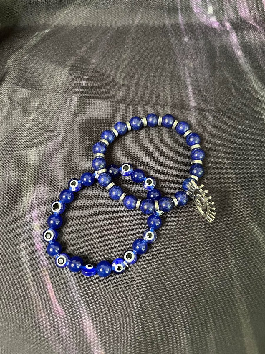 CreativitySI's tweet photo. Please check out https://t.co/sU4XSF0StR and order your fashionable beaded bracelet! #bracelet #beaded #etsyshop #etsy #BlackOwned https://t.co/l9L9FkvyhB