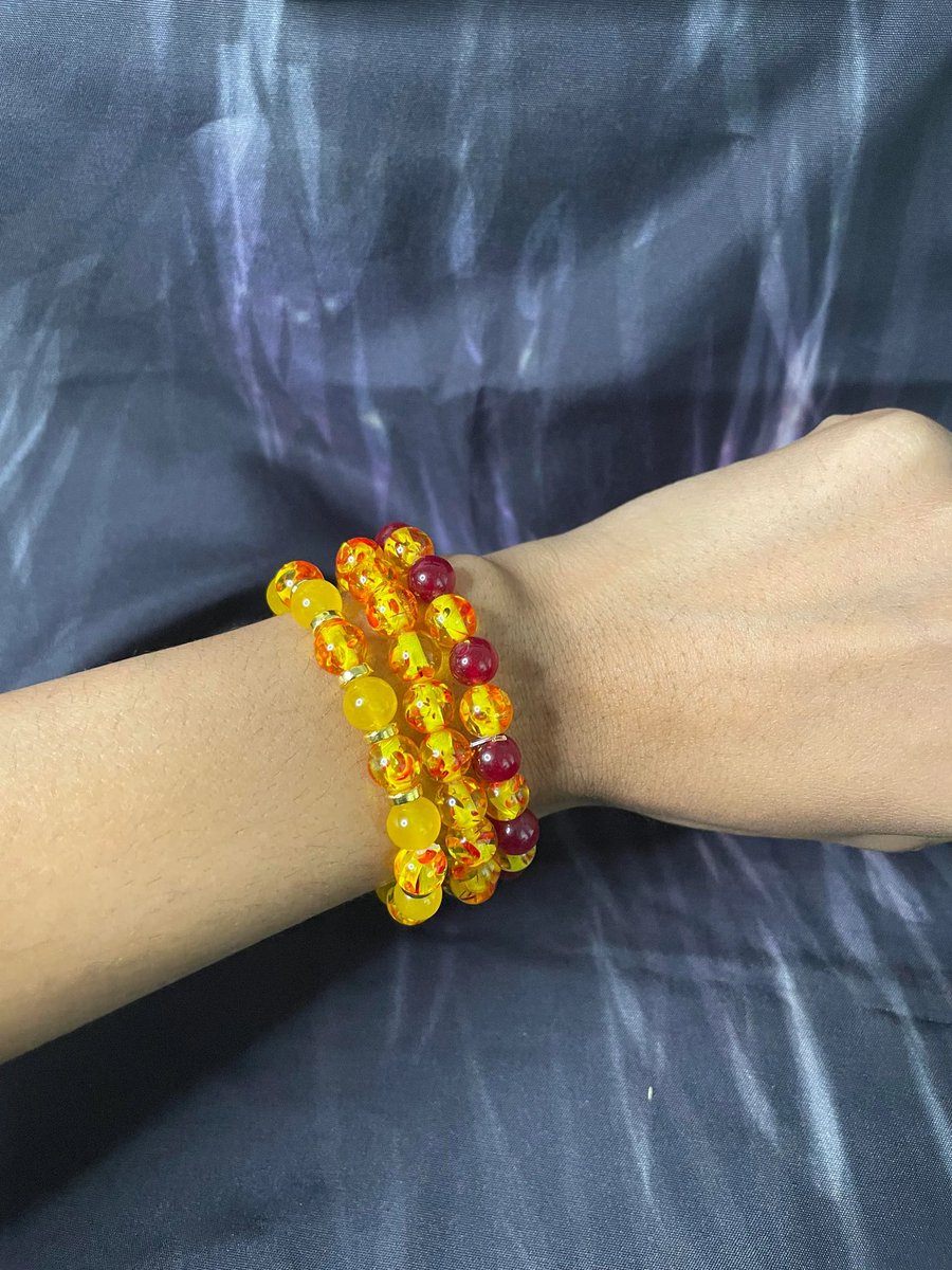 CreativitySI's tweet photo. Please check out https://t.co/sU4XSF0StR and order your fashionable beaded bracelet! #bracelet #beaded #etsyshop #etsy #BlackOwned https://t.co/l9L9FkvyhB