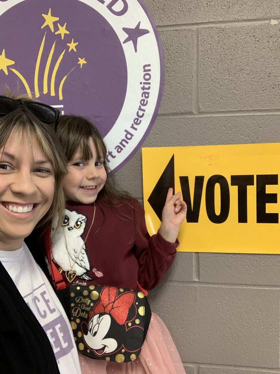 JenSenechal's tweet photo. Don’t forget to vote!! Especially if it’s for @holtformayor !! 😁 https://t.co/50FSAxI2Y7