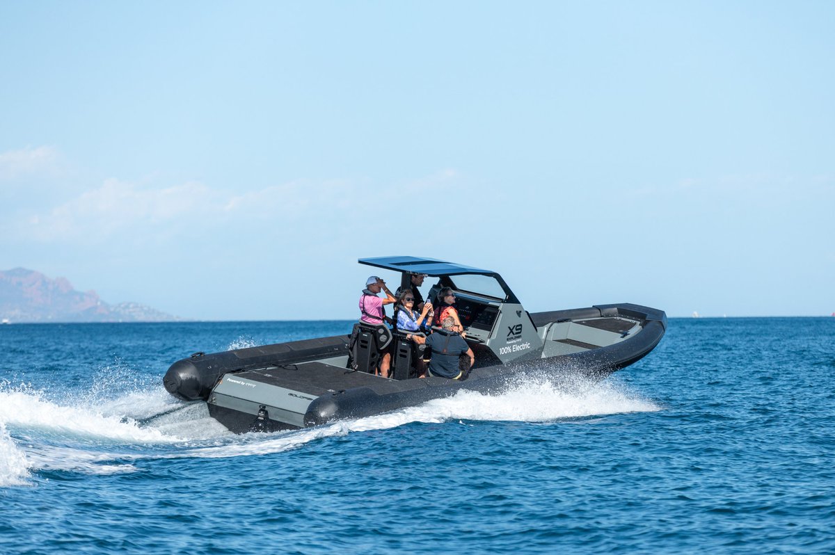 PoweredByEvoy's tweet photo. 🏆 6 x Electric Boats Powered by Evoy are nominated for the 2022 Gussies Electric Boat Awards to take the price as the World's Best Electric Boat.

Please vote if you want them to win 😍😉  https://t.co/DsLJ1xmdAT

@hydroliftboats @IguanaYachts https://t.co/bjxNdTlX6T