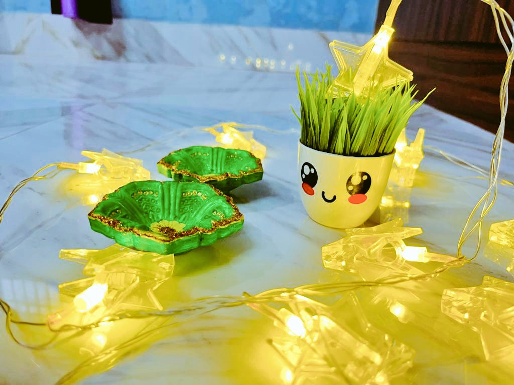 HeyitsNiharika3's tweet photo. Paint your own Diya 🪔 #Bezinnia ❤️

“To shine your brightest light is to be who you truly are” 

A Very Happy Diwali.🎊✨🪔✨🎊
#Diwali #diwaliwishes #DiwaliVibes #diwalidecor https://t.co/woVmYQCKz6