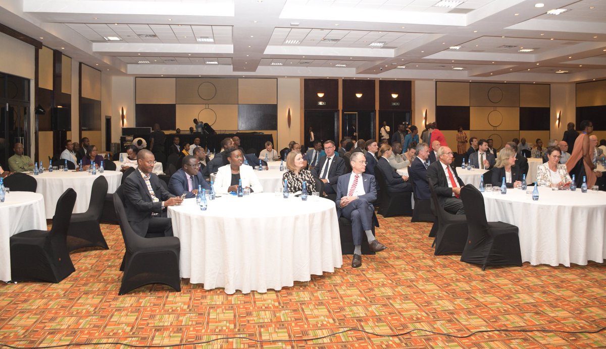 We are now celebrating 40 years of Rwanda-Rhineland Palatinate partnership – ceremony taking place in Kigali with the presence of @RwandaGov officials, Rhineland Palatinate delegation, leaders representing different categories of the Rwanda Community involved in the partnership.