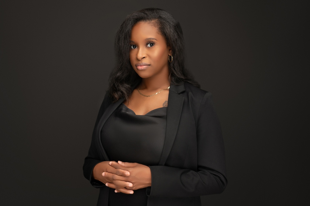 shotbysomi's tweet photo. Another one in the books! Book your own professional headshot session today!

#portraitphotography #studio #photographer #model #photoshoot #portraiture #headshots https://t.co/b2fKTkdxzH