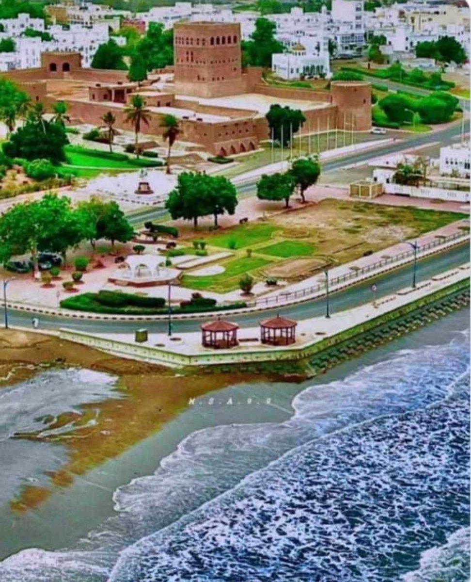 #صحار المدينة العريقة التي يفوح من جنباتها عبق التاريخ العاطر ويلوح في مُحياها ألق الحاضر الزاهر ورونق المستقبل الناظر.