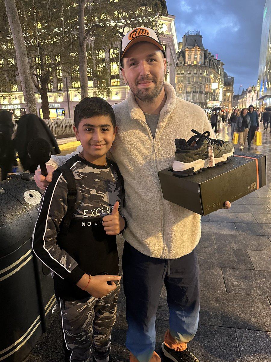 Thank you for taking a picture with my son while you filming  <a href="/Callux/">Lux</a>