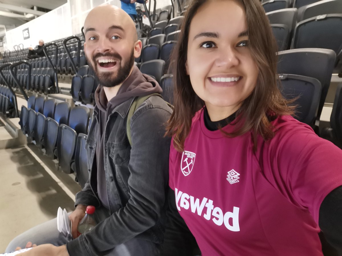 Supporting <a href="/WestHam/">West Ham United</a> tonight #COYI ⚒️