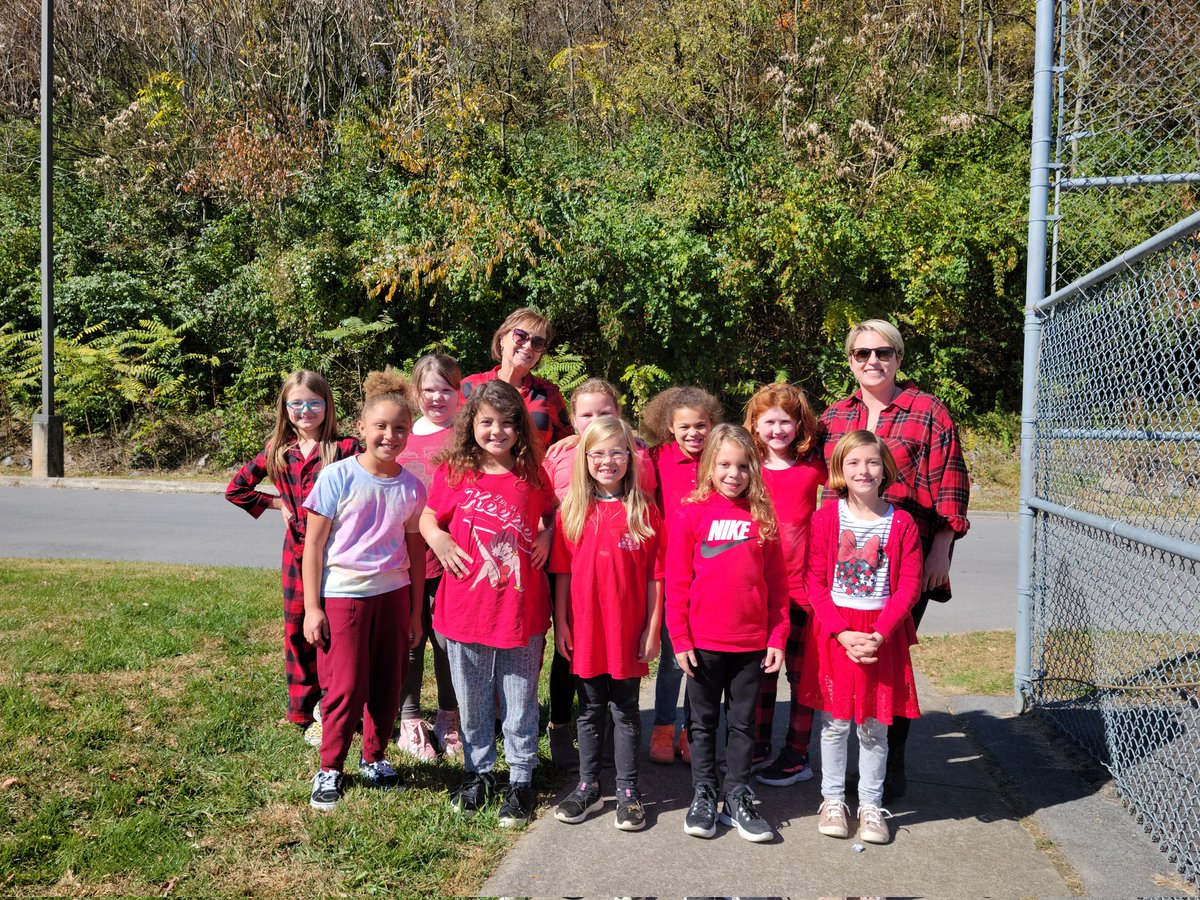 Mountain View Mustangs are REaDy to live a drug free life! <a href="/jcityTNschools/">JohnsonCitySchools</a> <a href="/MountainViewJCS/">Mountain View Elem</a> <a href="/doxydo/">Melissa Jervis</a>