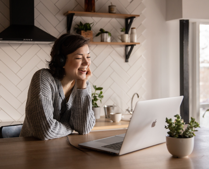 Come say "Hi!" this Wed., Oct. 26, in our SFIABC virtual event. Free for IABC members to say "thanks" for being part of our community to honor Member Month. Non-member pricing is available.

Register here: ow.ly/zngp50L76kg

#networking #IABC

Photo: Ekaterina Bolovtsova
