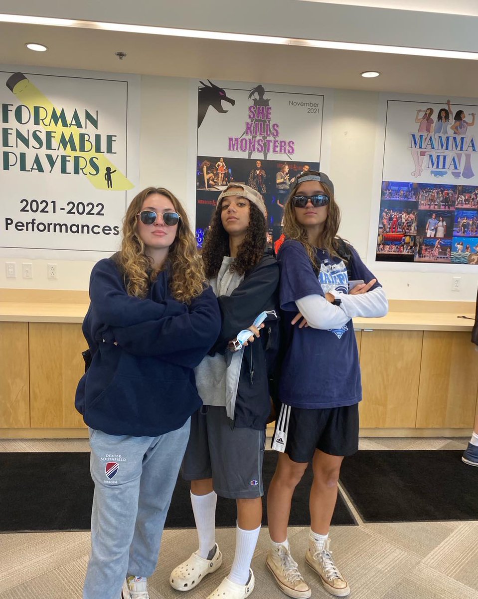 Forman School tweet media