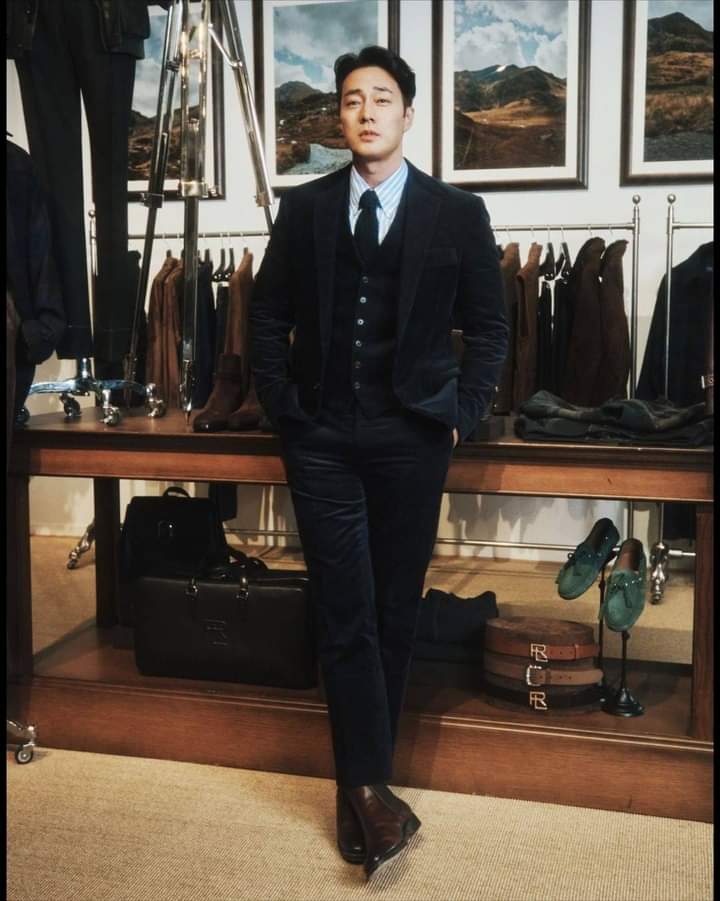 Hind255's tweet photo. [Update] 21102022 So Ji Sub  in "Ralph Lauren" event ( thanks to credit)
#소지섭 #SOJISUB
#영화 #자백 #제작보고회
#유민호 #10월26일 #개봉
#51K #51K스타그램 https://t.co/g80Kg1pY1k