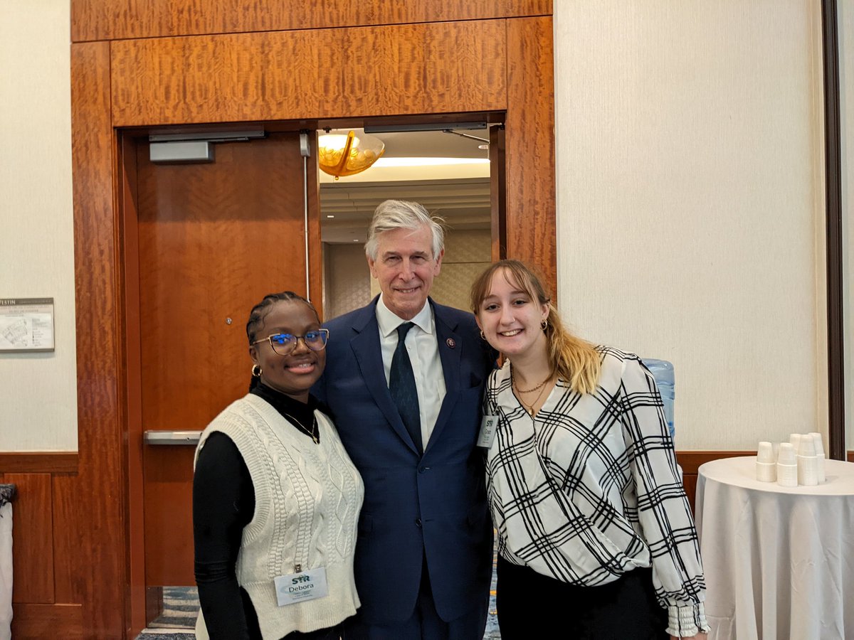 canfieldja23's tweet photo. Loving how Simmons students embrace STEM advocacy and have no fear talking to Rep.Don Beyer (VA 8th district)about the need for more undergraduate research funding. #CURSTR #simmonsuniversity @DonBeyerVA #Advocate @SimmonsAlumni https://t.co/IafVpBvlZj