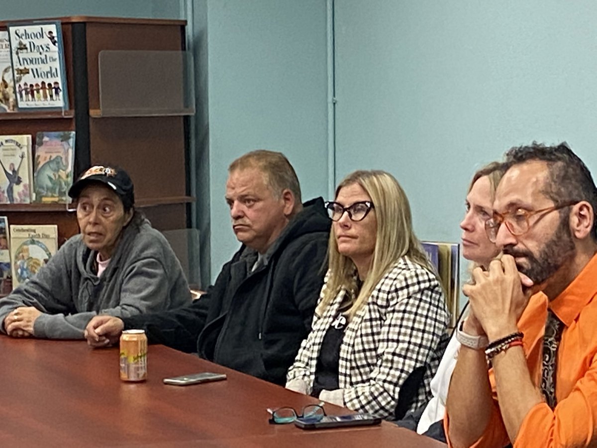 D8Connect tweet media