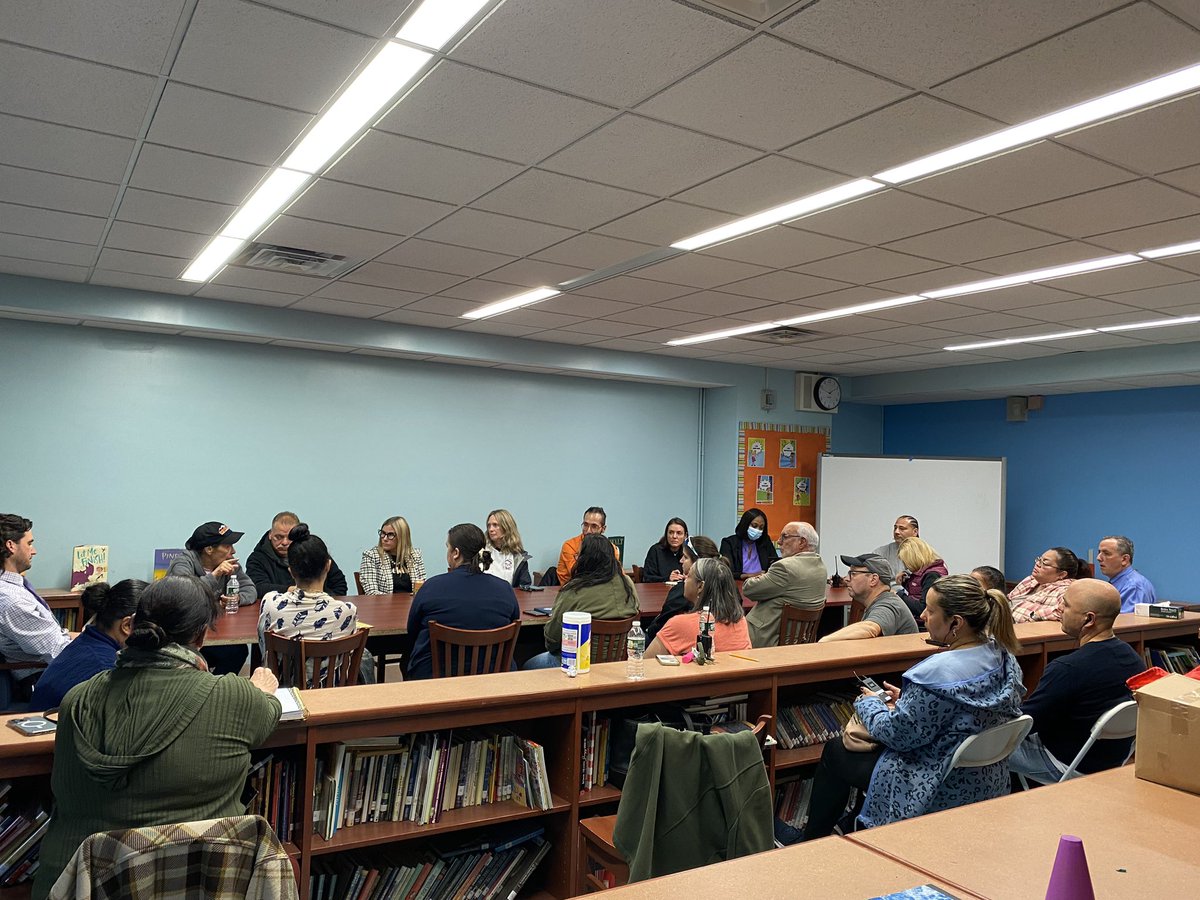 D8Connect tweet media