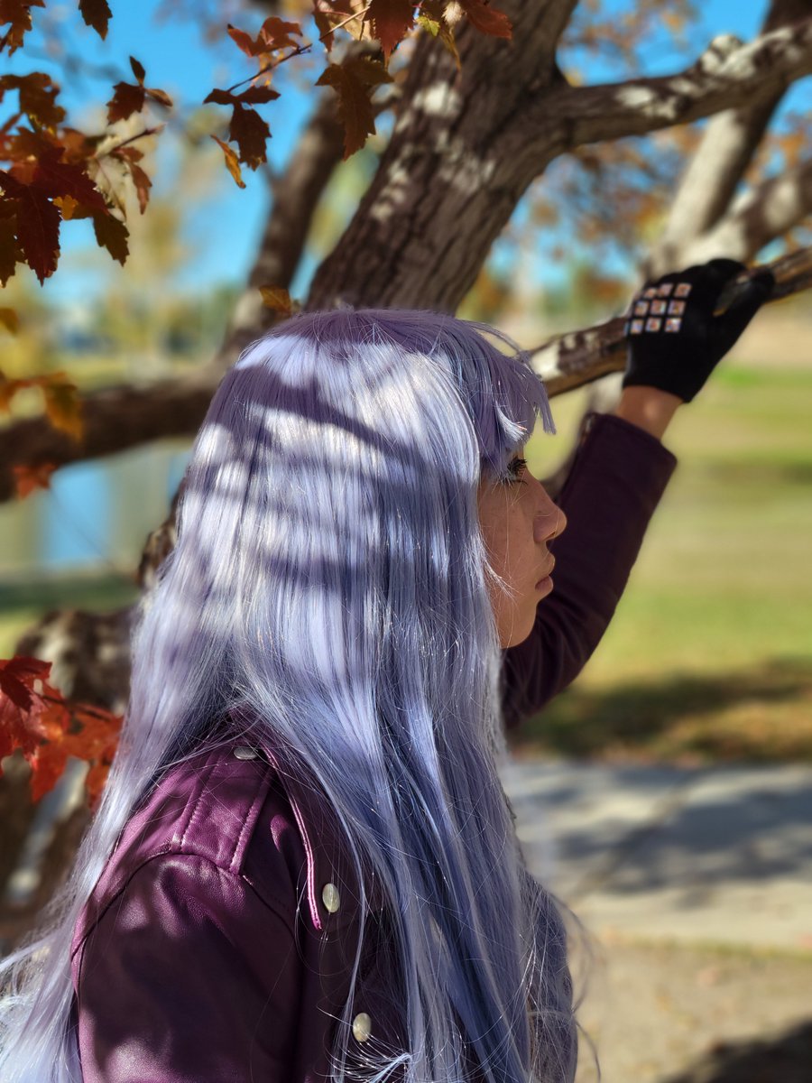kellyiamcreate's tweet photo. I did a Kyoko Kirigiri cosplay for Halloween here's some pictures and me putting it on.
https://t.co/rEgZfAN7x4 https://t.co/MFSelbh8ky