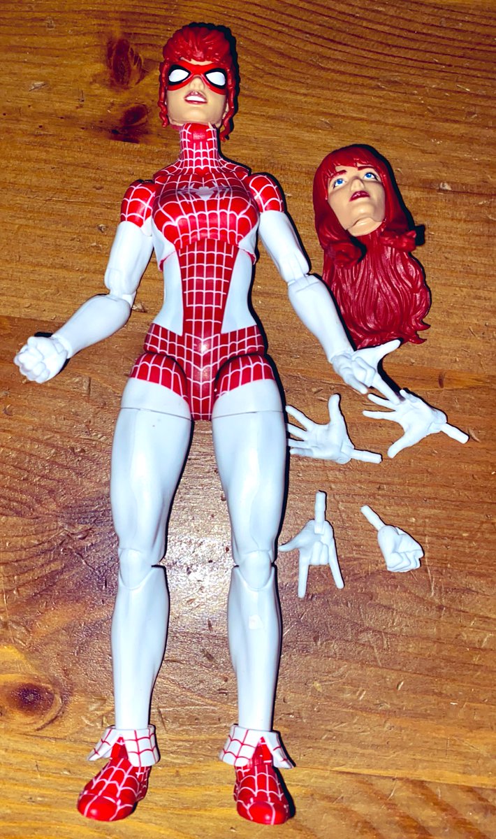 OolaFanForever's tweet image. Here’s something I never thought I would own …#MarvelLegends #SpiderMan &amp;amp; #Spinneret, the two pack. Who didn’t grow up loving #PeterParker &amp;amp; #MaryJaneWatson? I’m so happy to own this set. A classic Spider-Man, finally!!
❤️🙏🕷🕸