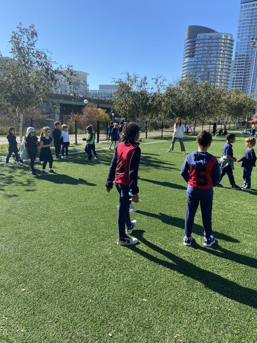 BishopMacTCDSB's tweet photo. Today we started our Recess Leaders program. Some of our junior students  are spending their recess guiding our younger friends in structured outdoor games. Thank you junior leaders! And thank you Christine for leading our Recess Leaders program! @SOArea6_TCDSB @TCDSB @KarenEnns1 https://t.co/JGgsYpStUl