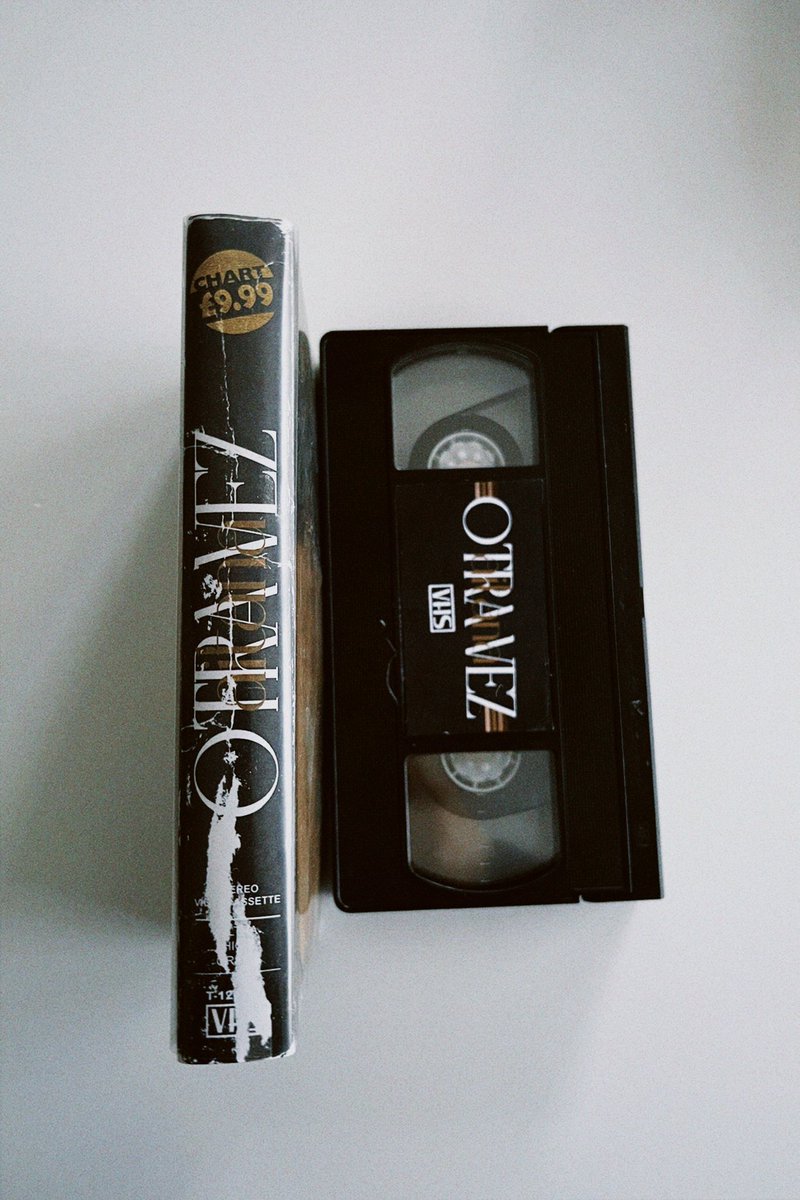 Esterssish's tweet photo. Le he dado vida ✨”Otra Vez” de Aitana version VHS 📼

créditos: https://t.co/IkW4QspVQ0 https://t.co/iJVmSJLUoV