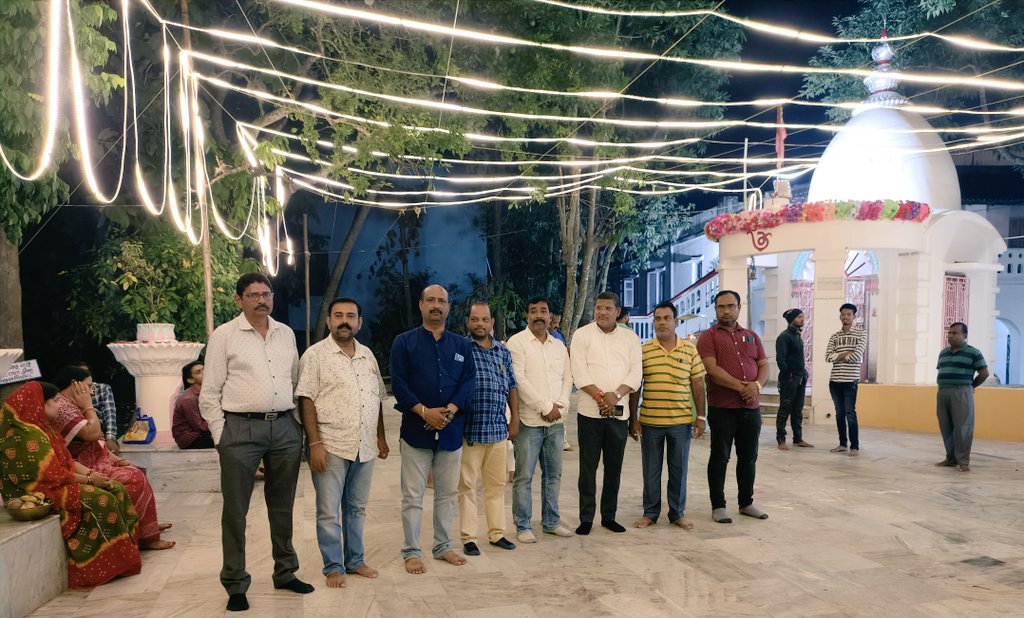 SwarupDas_Bls's tweet photo. over ignorance, joy over grief and light over darkness.
Let the inner Light within us enlighten us to serve mankind to the best of our capacity.
#SubhDeepavali to all.

#HappyDiwali #BetterBalasore https://t.co/vEtC1AYnli