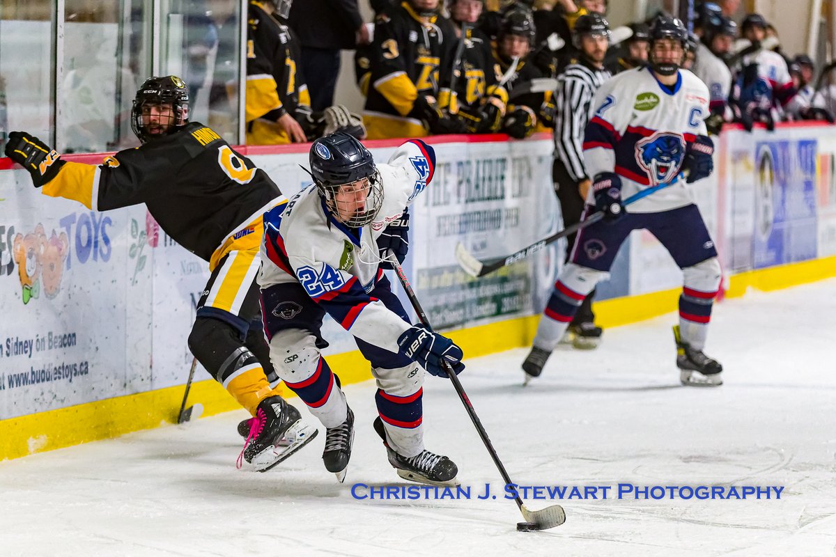 cjs_photography's tweet photo. My full set of images from the @vijhlofficial game between the @ppanthersvijhl and @NBuccaneers played on Friday, 10/21/22 are now up for viewing and purchase at https://t.co/CeaFblW1cb #YYJ #YYJHockey #JuniorBHockey #VIJHL #hockeyphotography #sportsphotography #PanthersStrong https://t.co/O9Cr2gLwk2