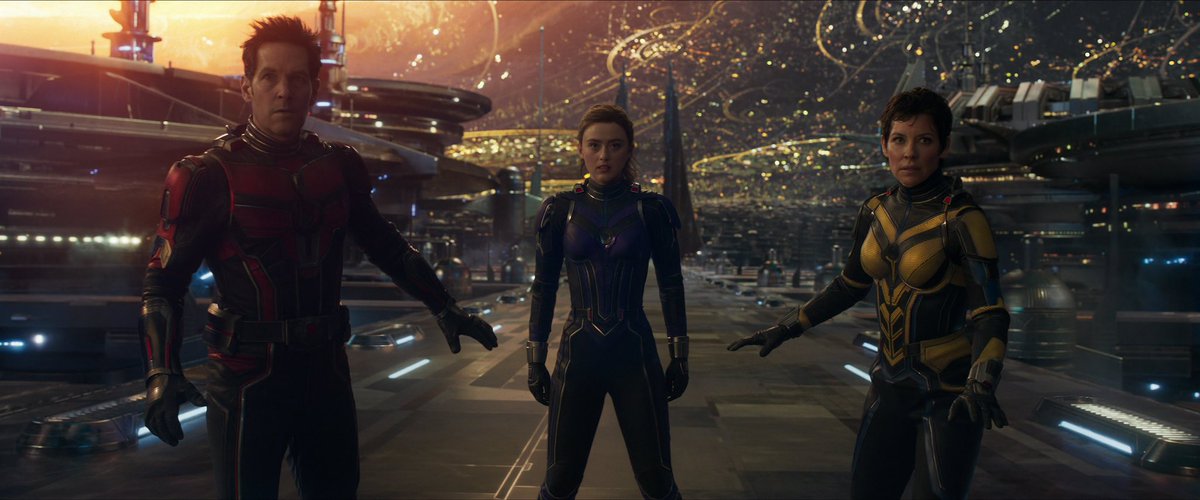 NerdGamer91's tweet photo. The suits look amazing and perfection. I love it! #Antman #ScottLang #Stature #HopePym #TheWasp #Quantumania #AntManandTheWaspQuantumania https://t.co/0J9BsQ7OJA
