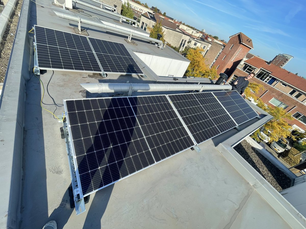 Leon Pals tweet media