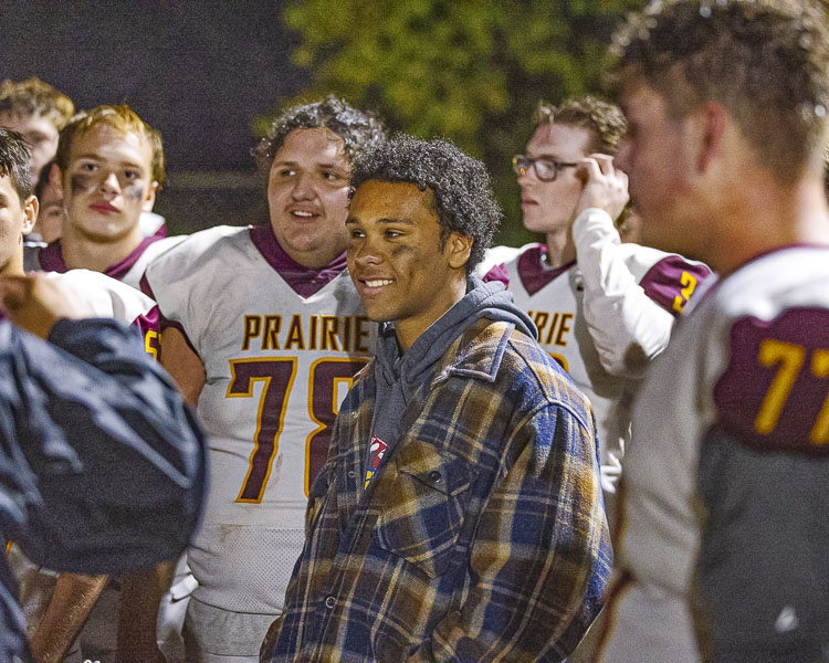 NewsFromCCT's tweet photo. Prairie’s Alex Ford does so much for his team, even from the sideline.
https://t.co/y4uKtU3uvN
#PrairieFalcons #PrairieHighSchool #HighSchoolFootball #HighSchoolWrestling #HighSchoolAthletics #AlexFord #3AGSHL #Perseverance #Leadership #BrushPrairieWa #ClarkCountyWa https://t.co/qWYfC5eMvi