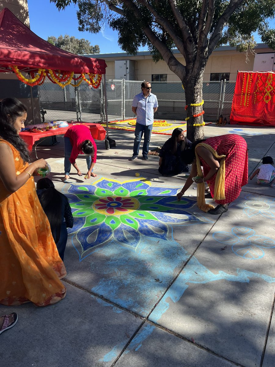 PESPrincipal17's tweet photo. Celebrating Diwali at Pioneer!  Thank you to our parent community for the educational and fun experience. https://t.co/0NdiBkr019