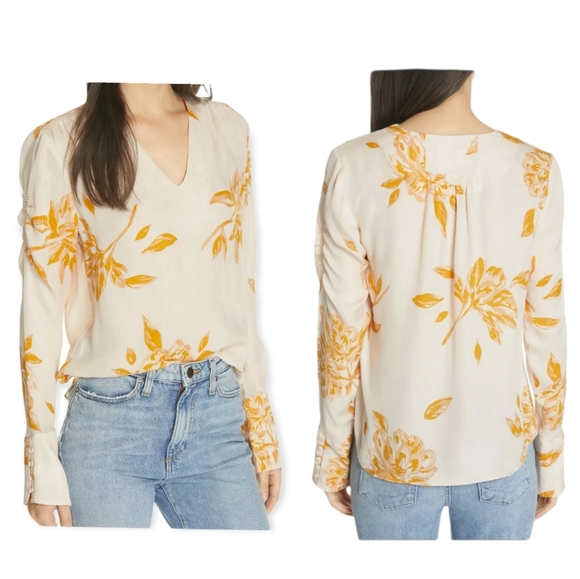 jtpesto's tweet photo. So good I had to share! Check out all the items I'm loving on @Poshmarkapp from @Astarisborn1993 #poshmark #fashion #style #shopmycloset #joie: https://t.co/PBOdiaCJl9 https://t.co/08DykeBNcg