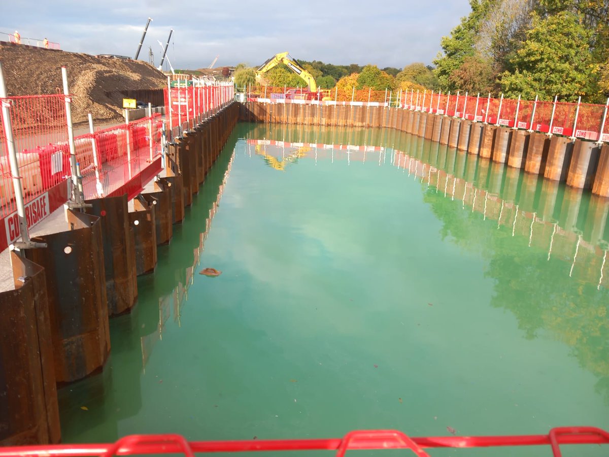 hydrocleansing's tweet photo. HCL's #Hydra and #Bulktank were required to remove and treat wastewater from a storage pond (on-site) #JobDone
โ๏ธ 0800 740 8888
๐ง enquiries@hydro-cleansing.com
#envionmentalsolutions #environmentalservices #hydra #tanker #orangetanker #waterwaste #pond#cleaning https://t.co/w77myczOcm