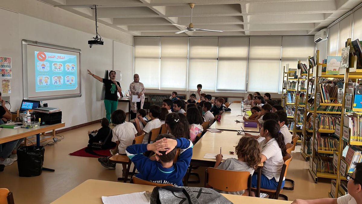 RHHS_Elementary's tweet photo. Fourth graders inquired into how health issues affect people's lives and what strategies can be used to cope with stress by holding an interview with the #expert Dr. Norma Helo #who_we_are #health_issues @RHHS_Saida https://t.co/HQzAfigHb2