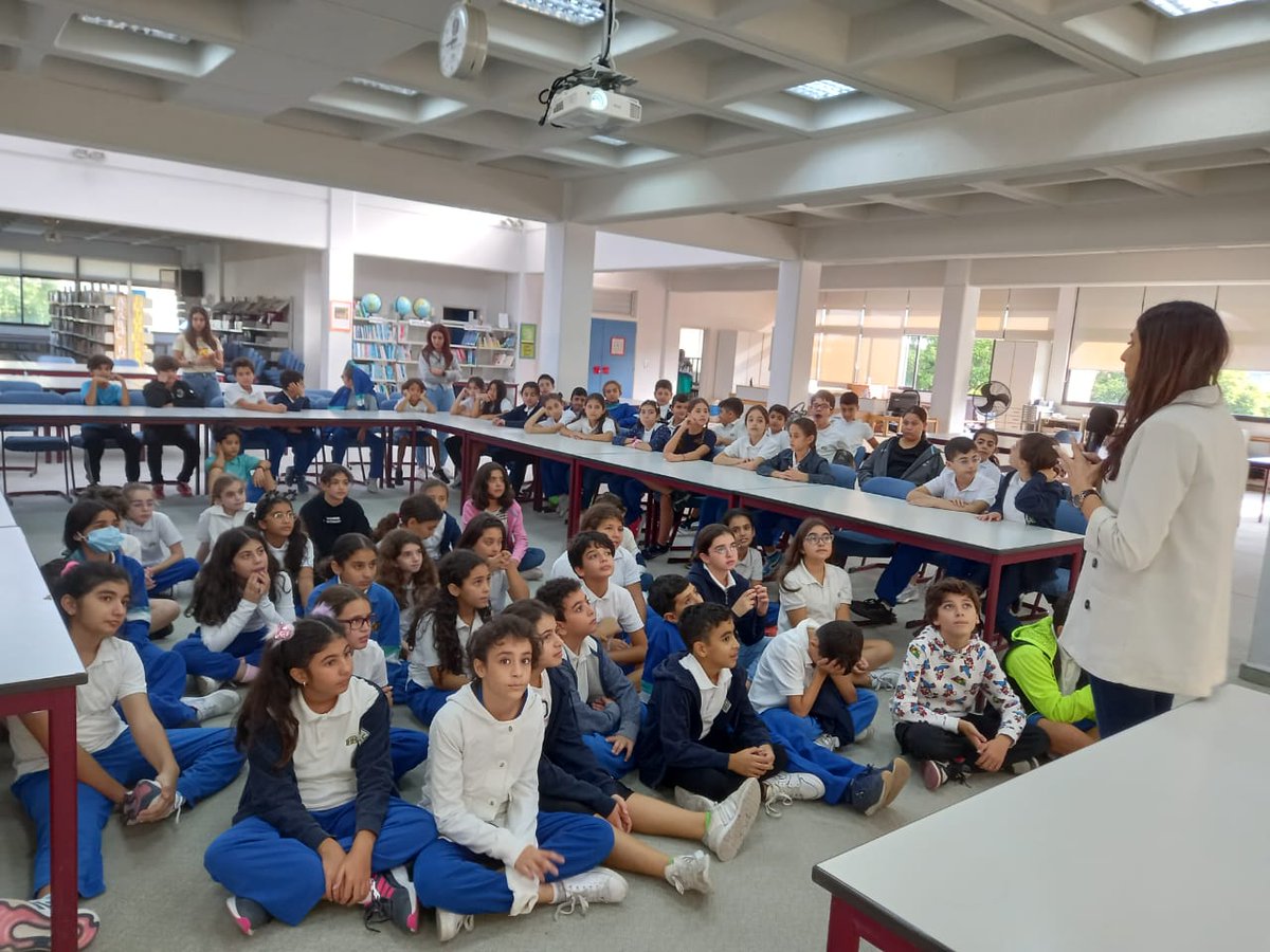 RHHS_Elementary's tweet photo. Fifth graders during an interview with the school counselor Ms. Nancy Karout on #mental_health and the factors that contribute to the individual's well-being #who_we_are #self_exploration @RHHS_Saida https://t.co/Z7YOI5gMee
