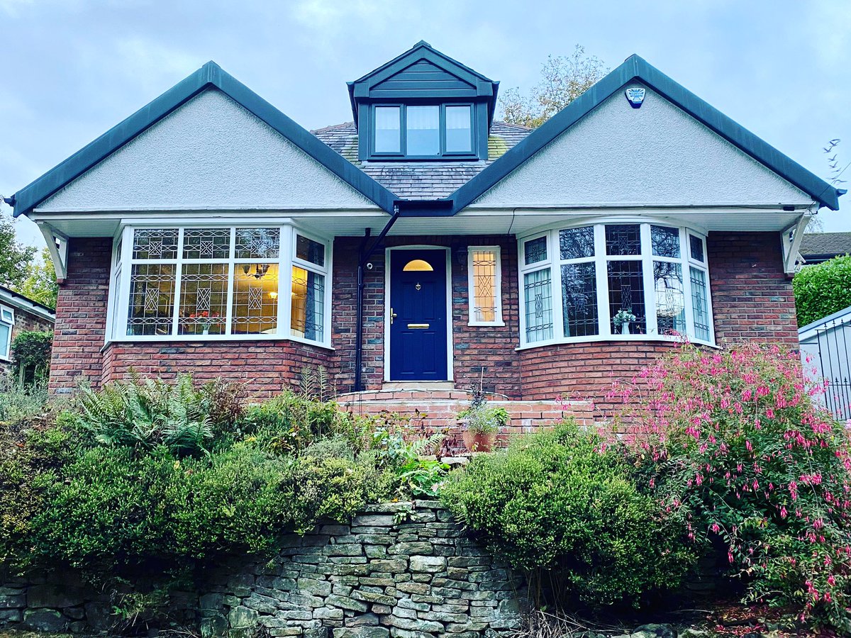 titanwindowserv's tweet photo. New customer in Marple.
#titanwindowservices #windowcleaning #wfp #waterfedpole #traditional #photo #photodump #pressurewashing #facias #soffit #gutterclearing #reachandwash #guttervacuumsystems #gardinerpolesystems #purefreedom #diresin #purewater #reverseosmosis https://t.co/L1UqSWeB8I