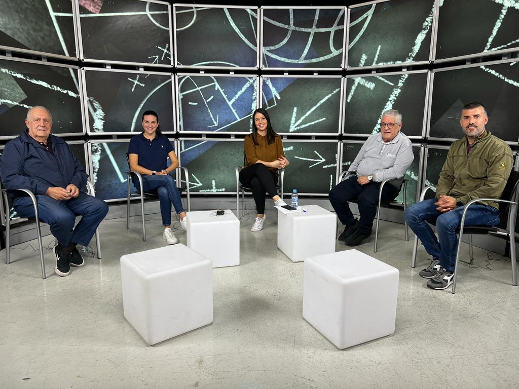Tertúlia intensa avui al <a href="/tempsafegit9/">Temps afegit</a>, del <a href="/EL9TV/">EL9TV</a>. Premis individuals en esports col·lectius, si o no? Q en penseu?
Barça, Espanyol, Atleti i alguna coseta més...ha estat, com sempre, divertit!