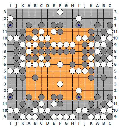 goPlayerJuggler's tweet photo. I've been watching this correspondence game of 11x11 #ToroidalGo (t-Go) for some time. It's reached a climax.
It's a really exciting game, played between two of the top t-Go players active at the moment on #littlegolem.
https://t.co/CXn4RDS4IM
#围棋 #道棋 #baduk 🧵
1/n https://t.co/XyyooLX86C