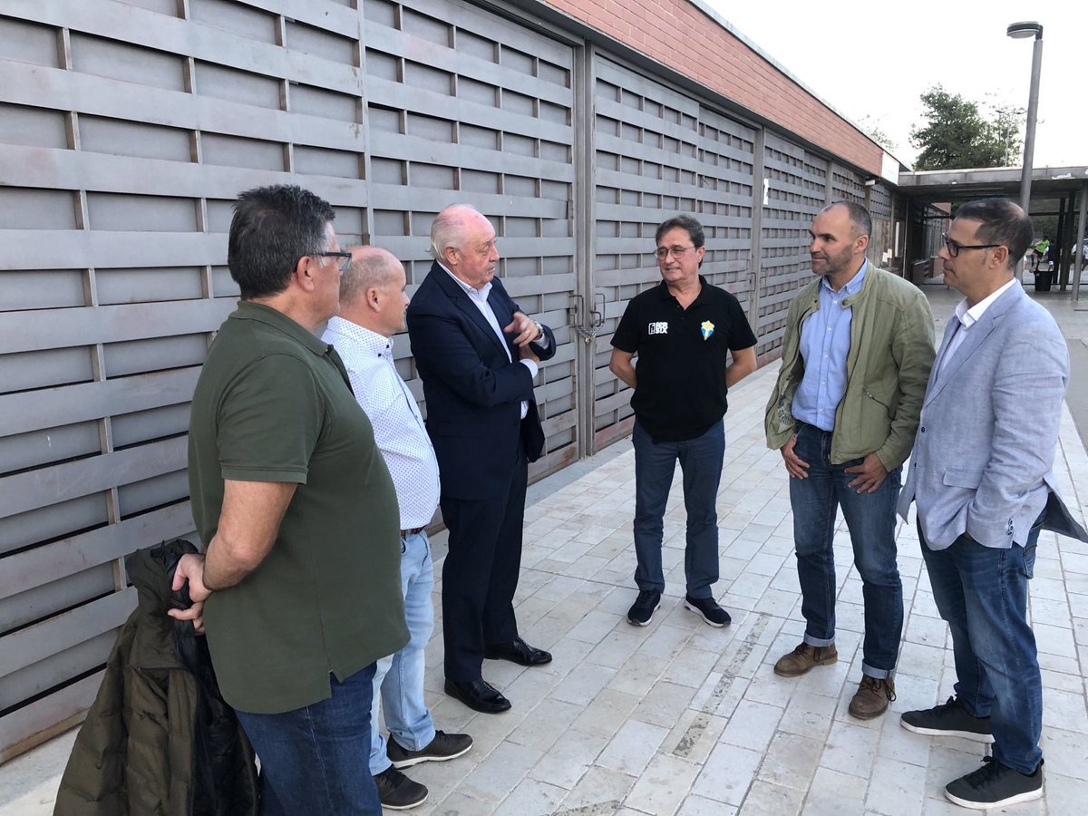 Sempre és un plaer conèixer la història dels clubs. I més quan te la explica el seu president. Visita a Jordi Quintana de la <a href="/UECanovelles/">UE Canovelles</a>.

#VallèsOriental #futbolcat