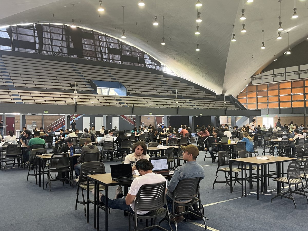 valiot_io's tweet photo. 👨🏻‍💻👩‍💻 Hey fellow hackers, are you at the 10K Challenge event at @TecdeMonterrey?

👀 Visit our booth
🤳Take a selfie, post and tag us on social media
💻 Learn about our own challenge
✅ Solve it and enter a chance for an interview…
🎮 …and to win a #nintendoswitch https://t.co/2bpJv1xaaE