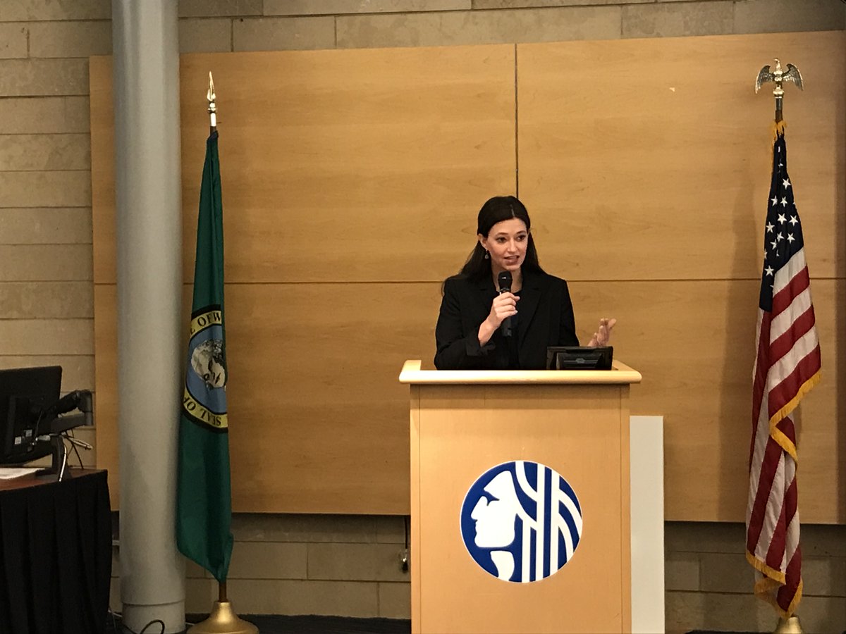 Thrilled to present awards to the Seattle Refugee Fund recipients w/ our partner <a href="/SeattleFdn/">Seattle Foundation</a>.

Congratulations to <a href="/CAIRWashington/">CAIR Washington</a>, @entrehermanos, <a href="/RESCUEorg/">IRC - International Rescue Committee</a> in Seattle,  Tigrean Community Association, <a href="/ukrassociation/">UAWS</a> &amp; @waccofseattle for their continued work to support refugees!