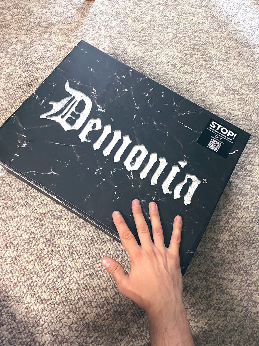 Jack_of_Shadows's tweet photo. They’re here! Two days earlier than expected and looking amazing. Wearing Demonia since 2008. #unboxing #black #halloween #veganleather #demoniaboots #boots #shoefreaks @WeAreShoeFreaks https://t.co/mhayE5Xh53