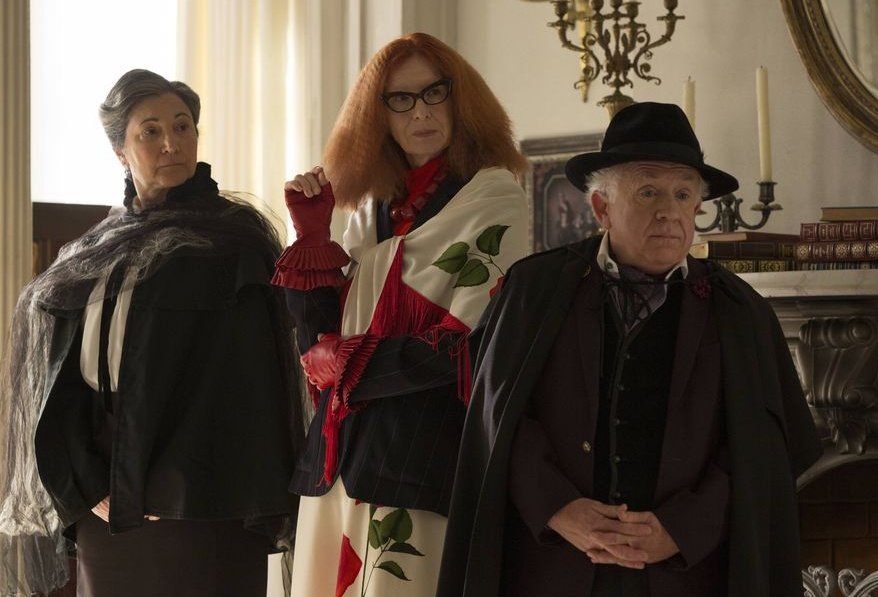 EvanPetersBR_'s tweet photo. O ator Leslie Jordan que atuou em diversas temporadas de American Horror Story faleceu hoje aos 67 anos.  Leslie passou mal enquanto dirigia e bateu seu carro. Nossos pêsames a família e amigos. https://t.co/9KgPp64TKD
